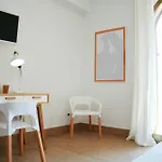 Mediterraneo גיארדיני נאקסוס