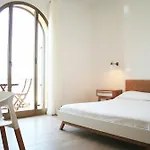 בית הארחה Mediterraneo 4*