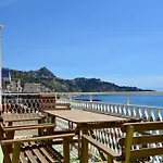 Mediterraneo בית הארחה 4*