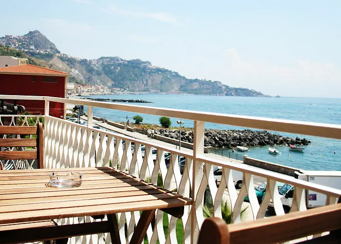 Mediterraneo Gæstehus Giardini Naxos