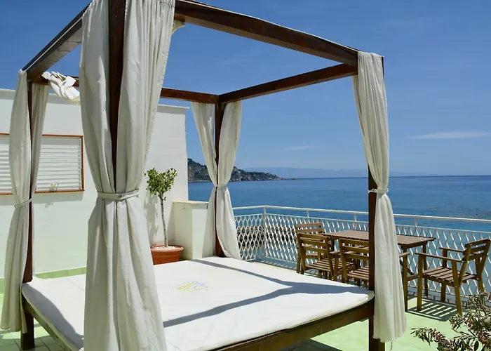 Mediterraneo Guest house 3*