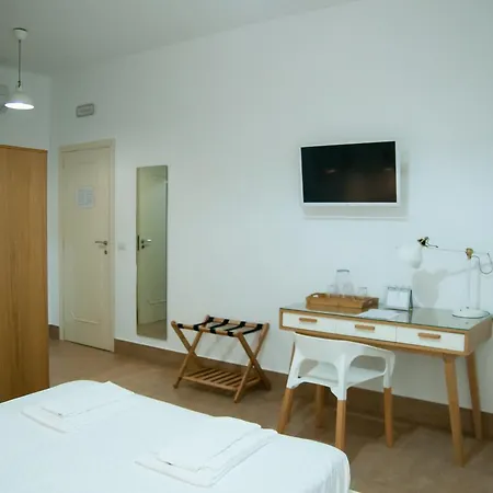 בית הארחה Mediterraneo גיארדיני נאקסוס