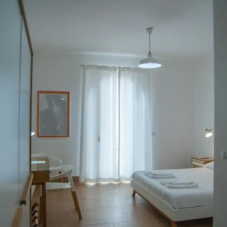 Mediterraneo בית הארחה