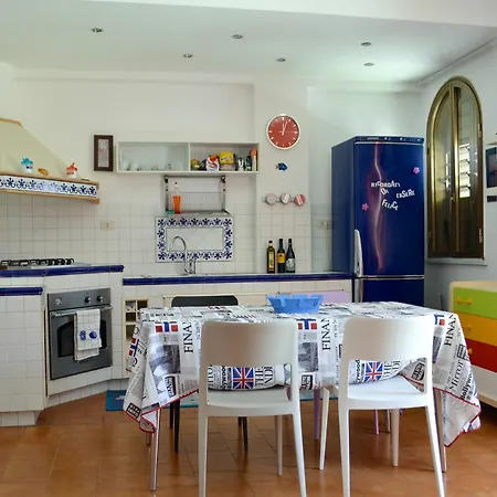 Mediterraneo Guest house 4*