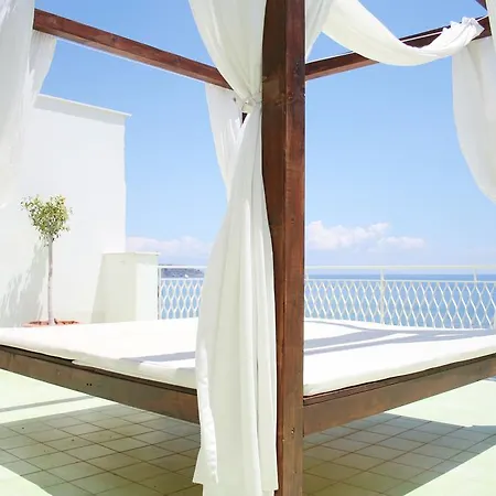 Mediterraneo בית הארחה 4*